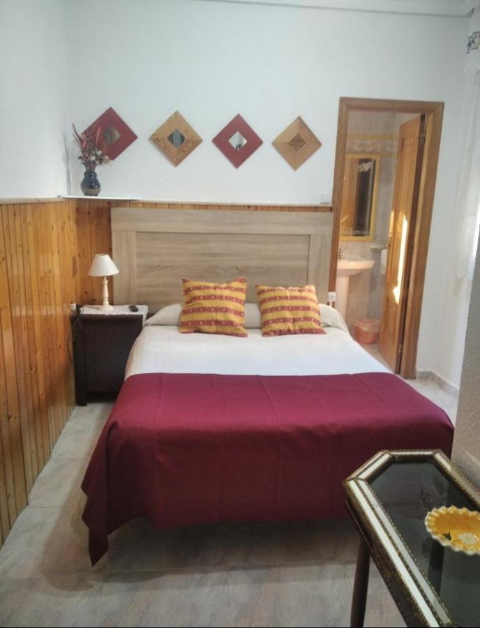 Casa Hostal Olga - Castilla Y Leon Cofinal Exterior photo